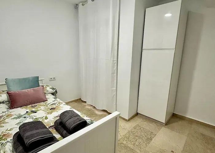 Azahar Centro Parking Gratis * קורדובה